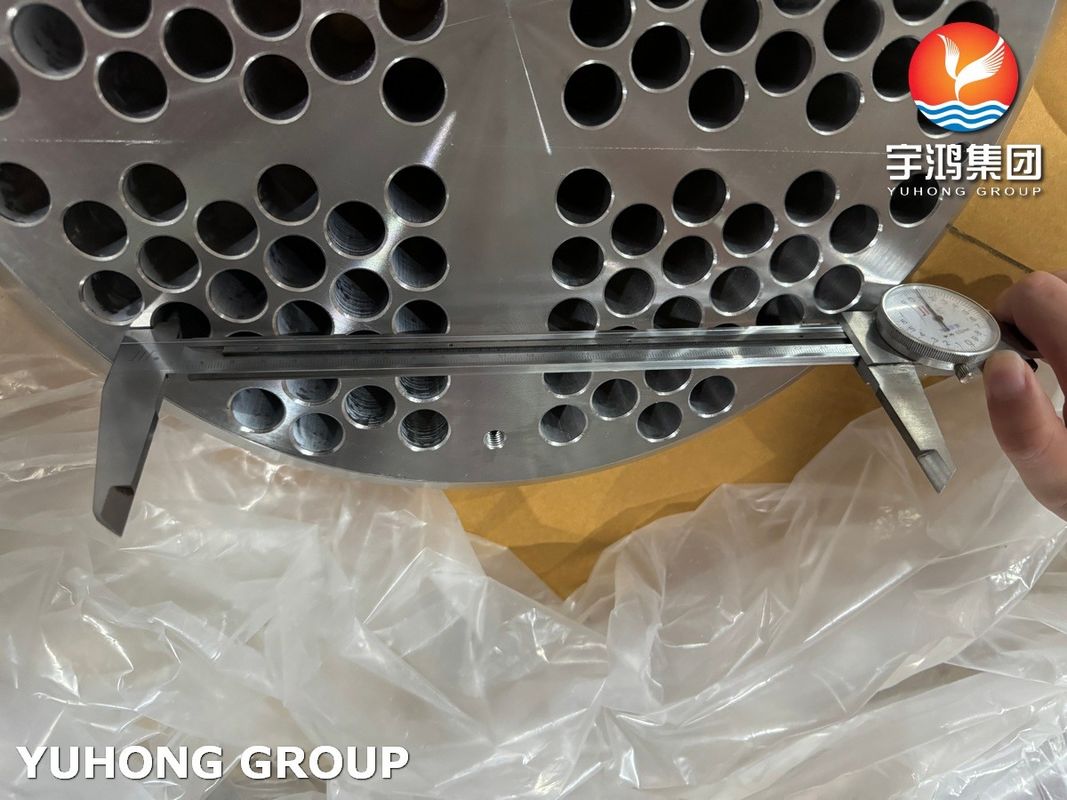 ASTM A403 TP304L Desain Lembaran Tabung Penukar Panas Segitiga Terputar untuk Ketahanan Korosi Suhu Tinggi