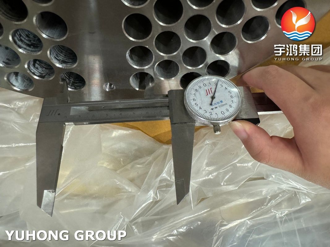 ASTM A403 TP304L Desain Lembaran Tabung Penukar Panas Segitiga Terputar untuk Ketahanan Korosi Suhu Tinggi