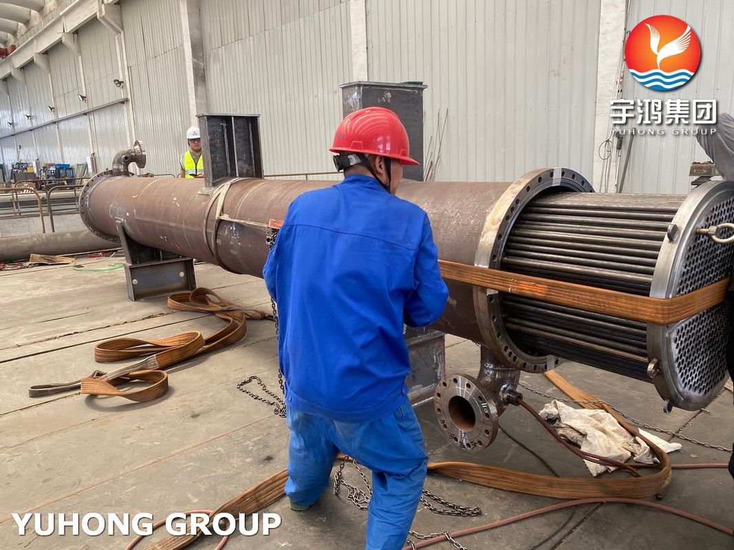 เครื่องแลกเปลี่ยนความร้อนแบบหัวลอยที่ได้รับการรับรอง ASME VIII-1 | ประเภท TEMA AHS, โครงสร้างโลหะผสมทนต่อการกัดกร่อน